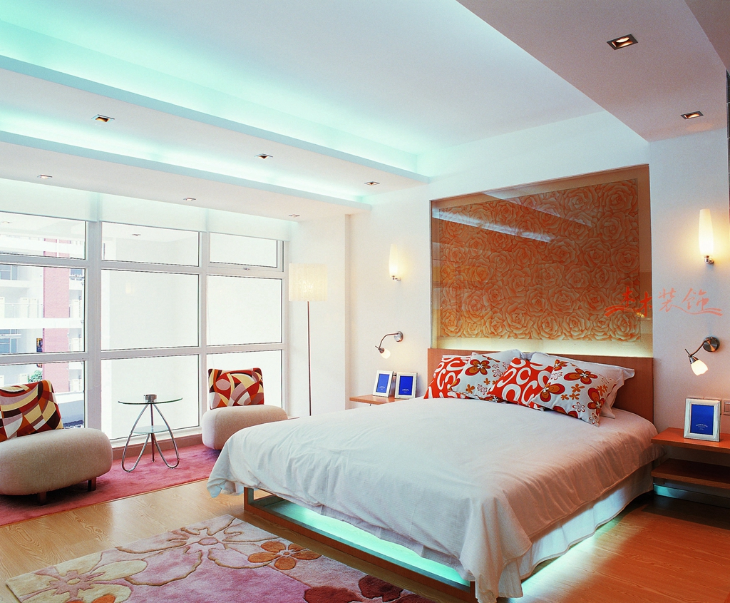 卧室装修用木地板好还是瓷砖好？